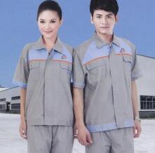 如何挑選適合自己的工作服